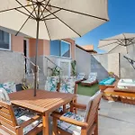 Casa Kentia *